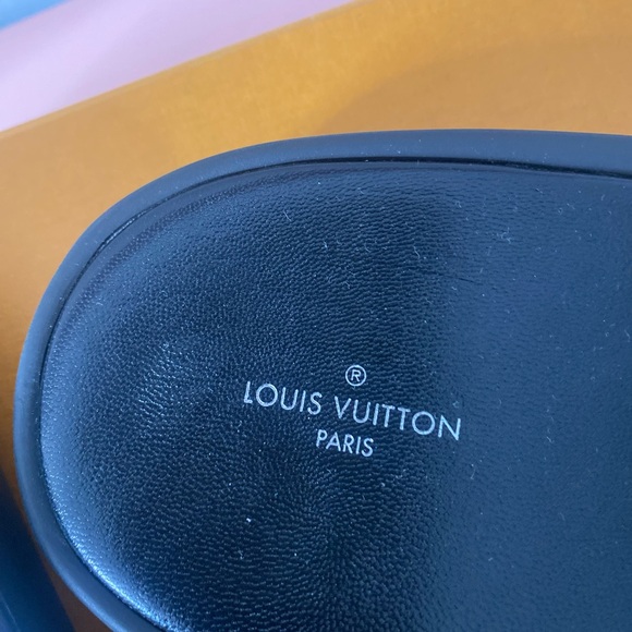 Louis Vuitton slides - Picture 8 of 8
